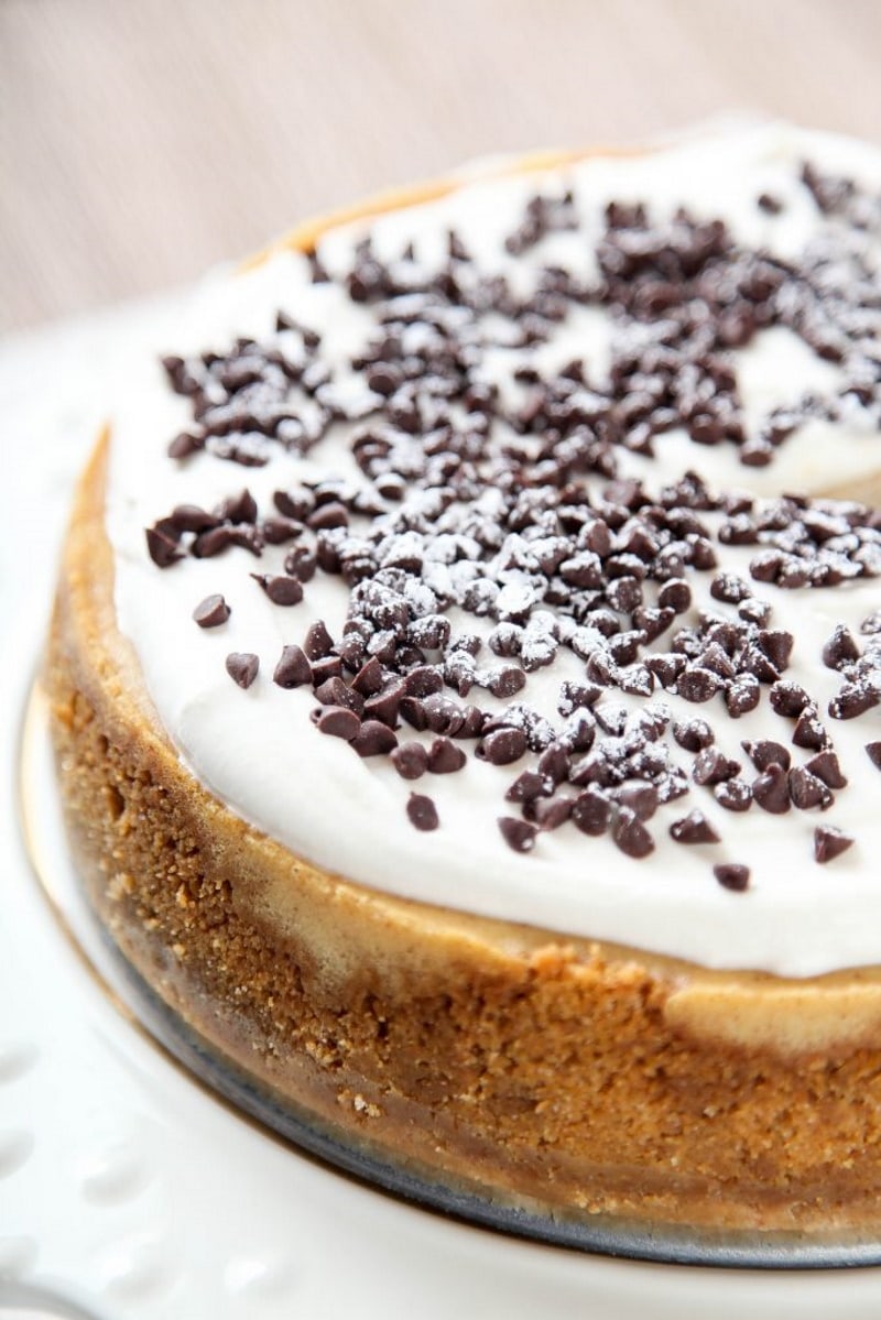 Italian Cannoli Cheesecake